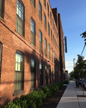 silklofts-154-avenue-e-bayonne-sign